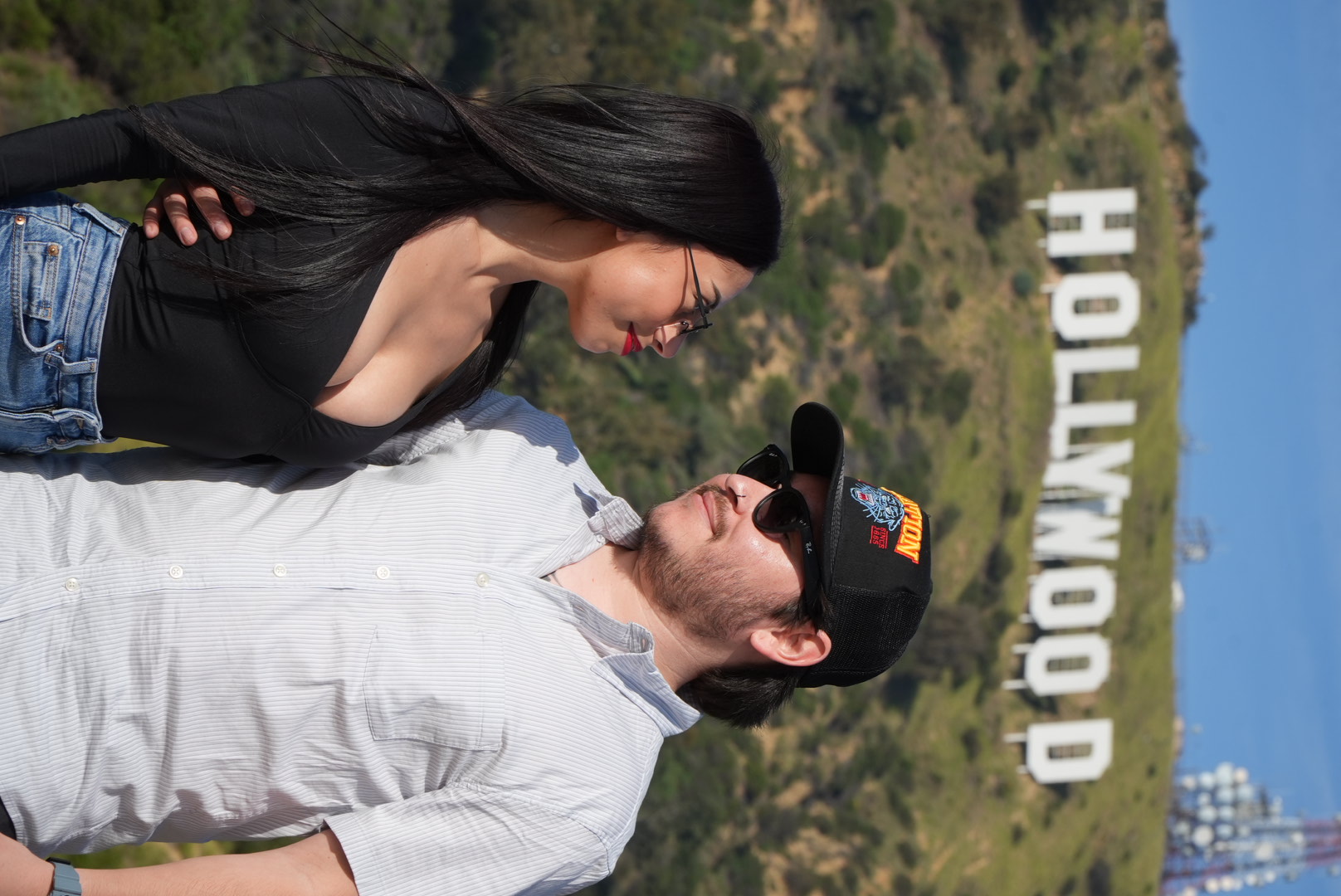 Foto lifestyle de los dos (vertical)